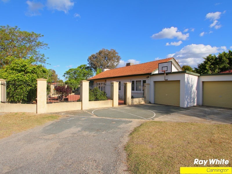 10 Herndon Close, Cannington WA 6107
