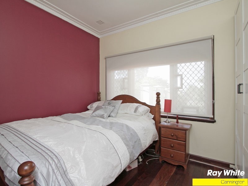 10 Herndon Close, Cannington WA 6107