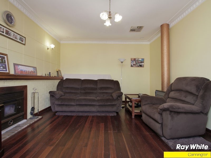 10 Herndon Close, Cannington WA 6107