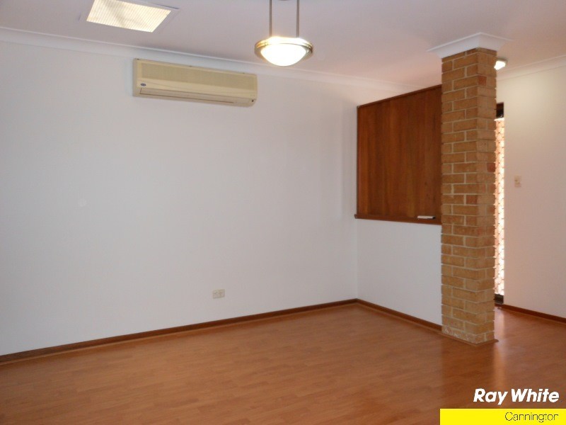 10/9-11 Mallard Way, Cannington WA 6107