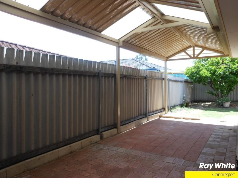 10/9-11 Mallard Way, Cannington WA 6107