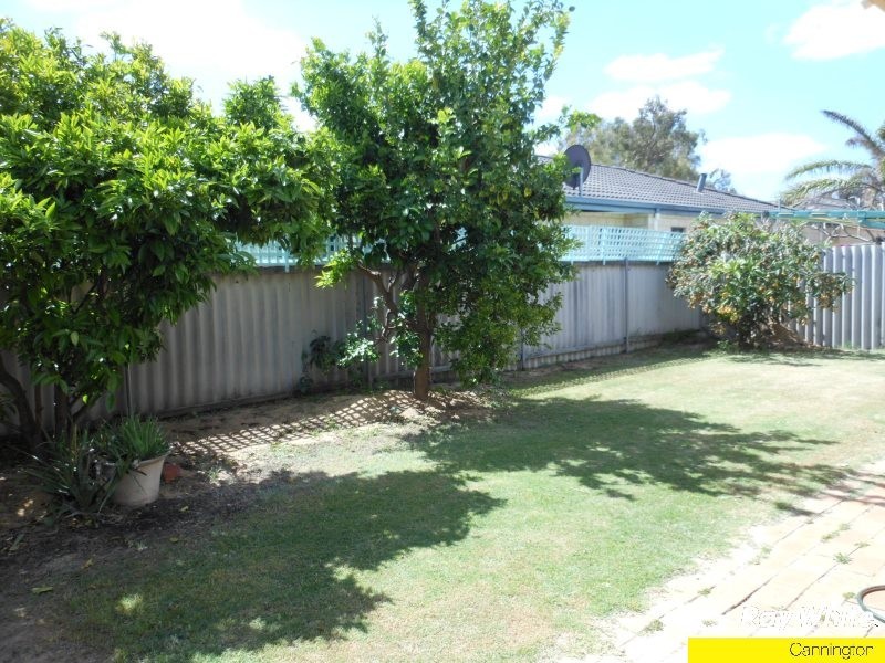 10/9-11 Mallard Way, Cannington WA 6107