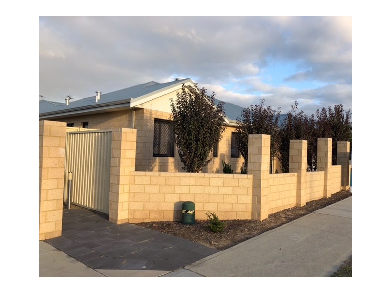 3A Ellam St, St James WA 6102