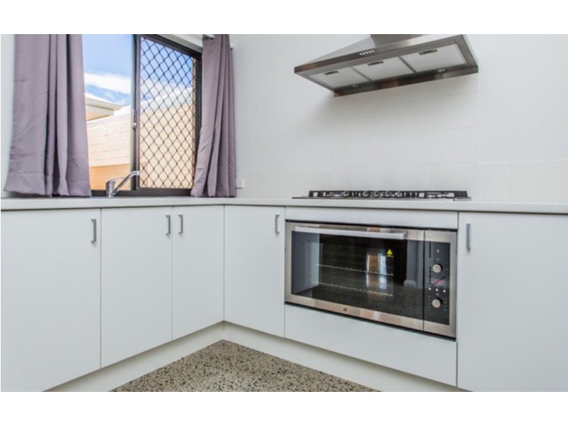 3A Ellam St, St James WA 6102