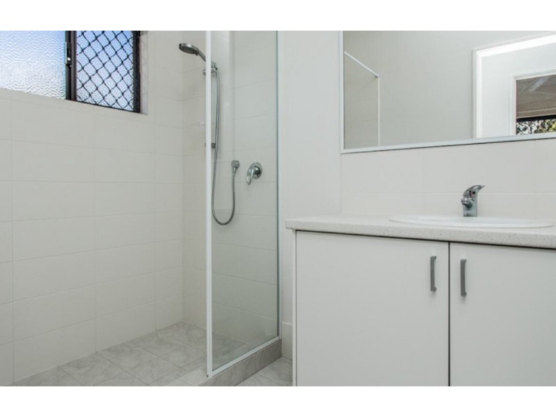 3A Ellam St, St James WA 6102