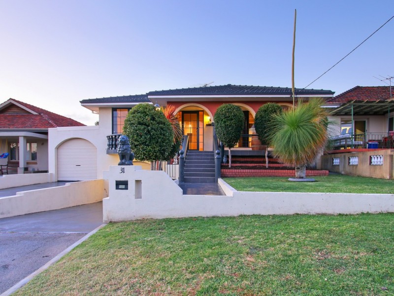 31 Salisbury Street, St James WA 6102