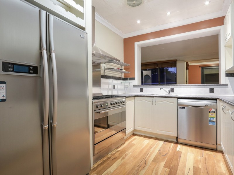 31 Salisbury Street, St James WA 6102