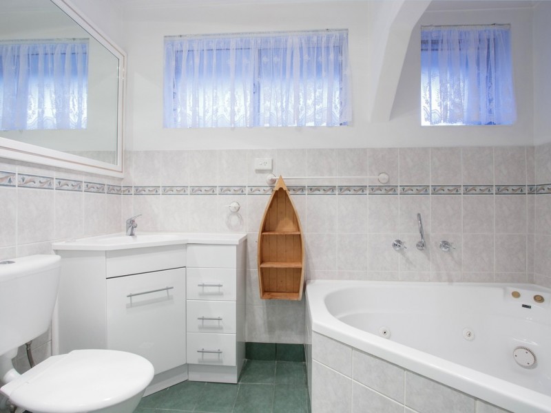 31 Salisbury Street, St James WA 6102