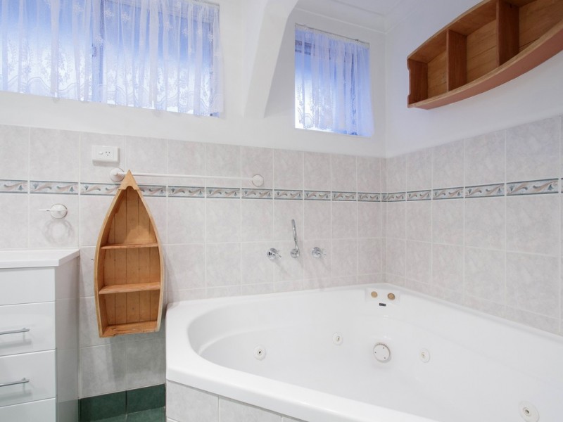 31 Salisbury Street, St James WA 6102