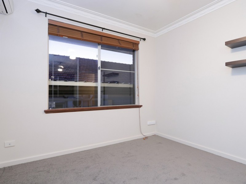 31 Salisbury Street, St James WA 6102