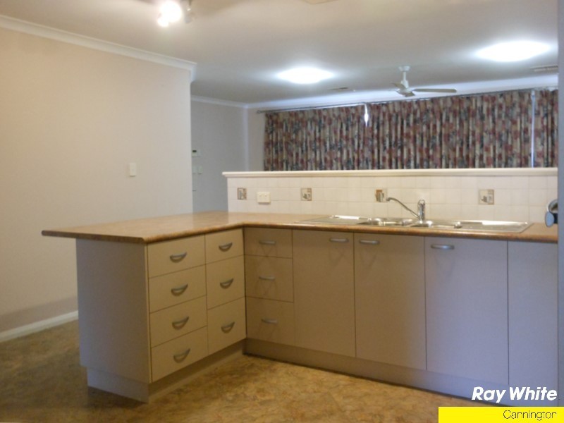 6 Legge Place, Beckenham WA 6107