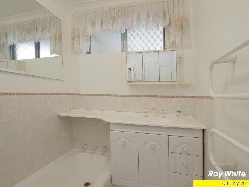 6 Legge Place, Beckenham WA 6107