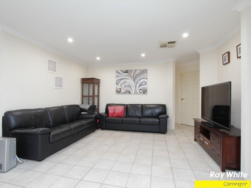 12 Elizabeth Street, East Cannington WA 6107