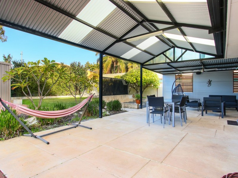 10 Letsom Way, Langford WA 6147