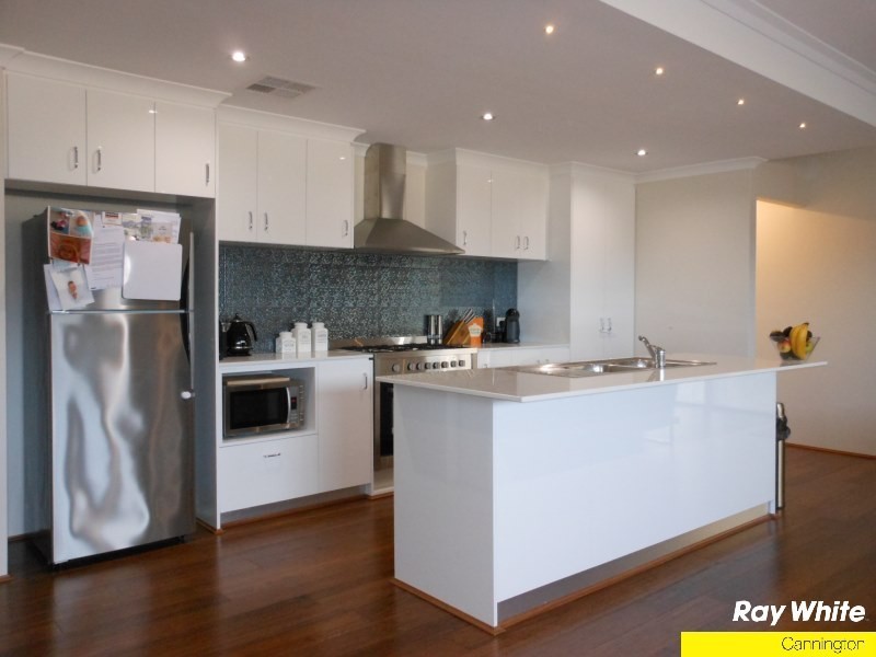 35 Katrine Parade, Canning Vale WA 6155