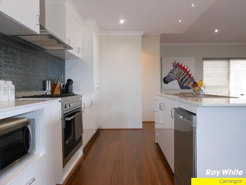 35 Katrine Parade, Canning Vale WA 6155