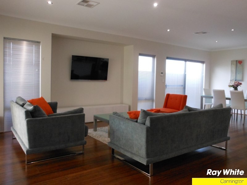 35 Katrine Parade, Canning Vale WA 6155