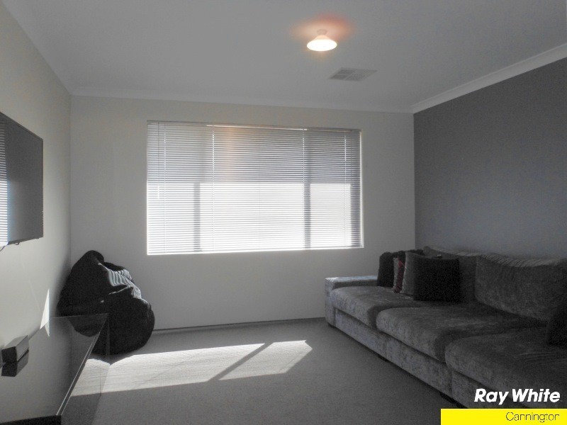 35 Katrine Parade, Canning Vale WA 6155