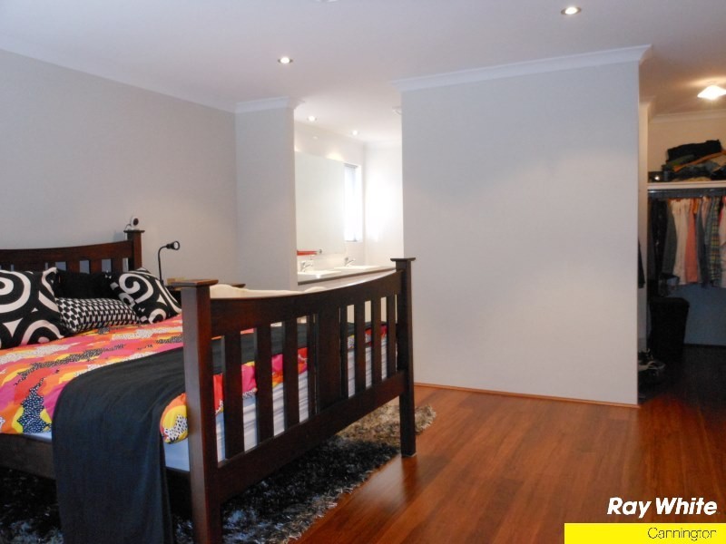 35 Katrine Parade, Canning Vale WA 6155