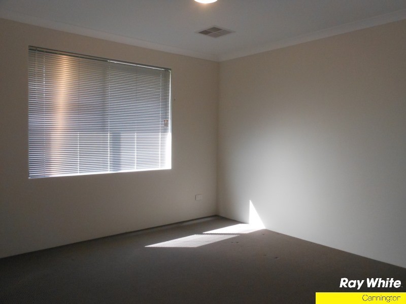 35 Katrine Parade, Canning Vale WA 6155