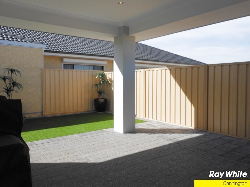 35 Katrine Parade, Canning Vale WA 6155