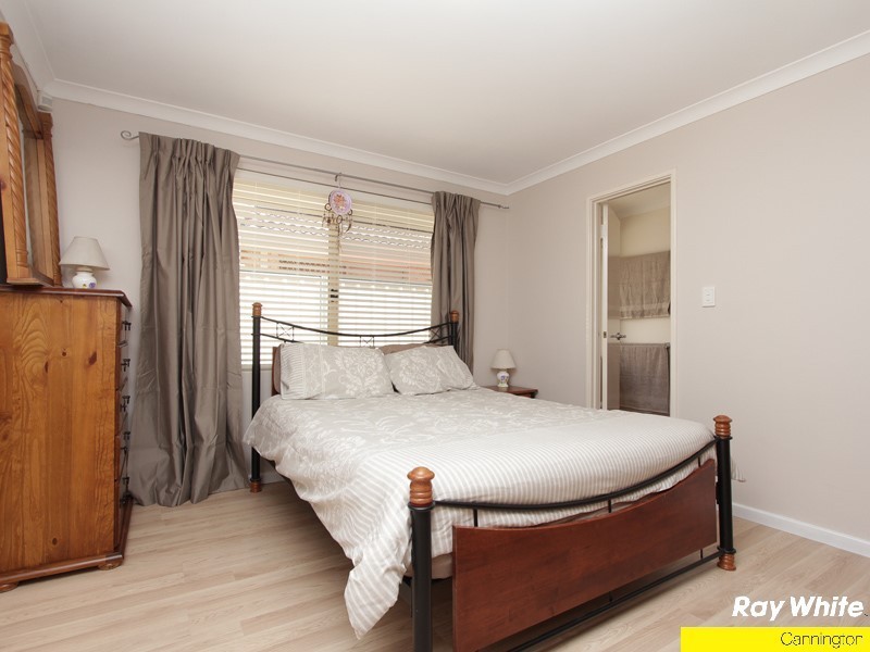 14 Holton Way, Cannington WA 6107