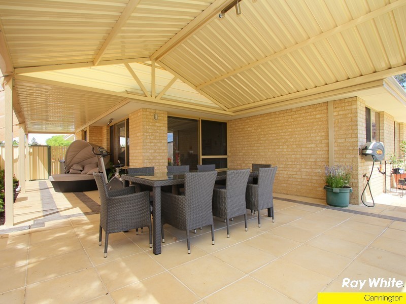 14 Holton Way, Cannington WA 6107