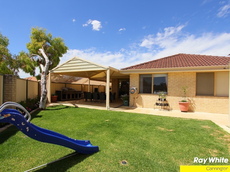 14 Holton Way, Cannington WA 6107