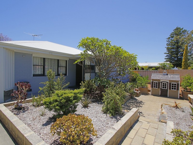 15 Letsom Way, Langford WA 6147