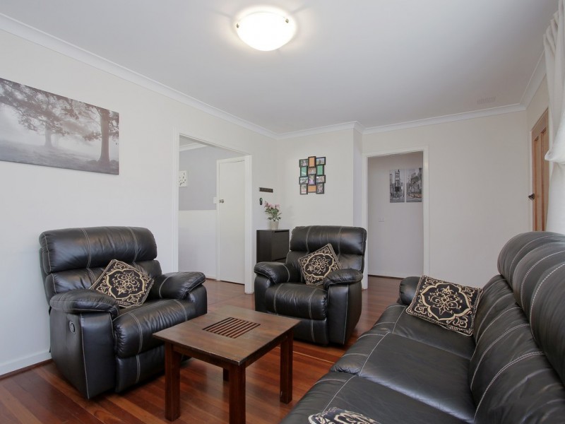 15 Letsom Way, Langford WA 6147