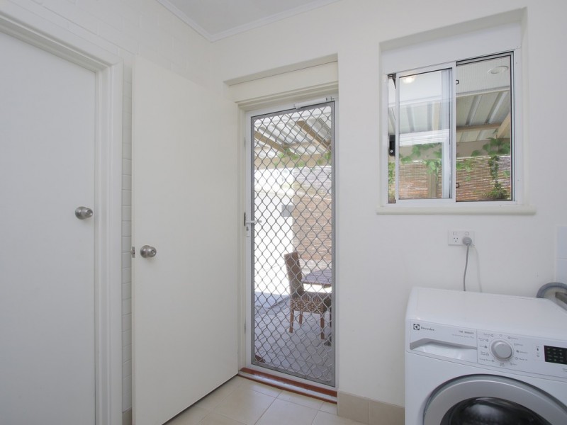 15 Letsom Way, Langford WA 6147
