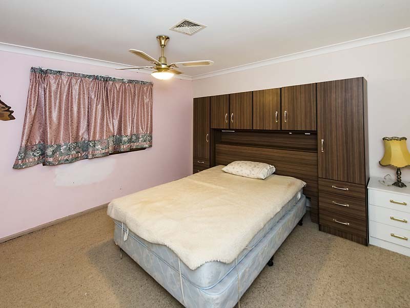 8 Kylie Road, Roleystone WA 6111