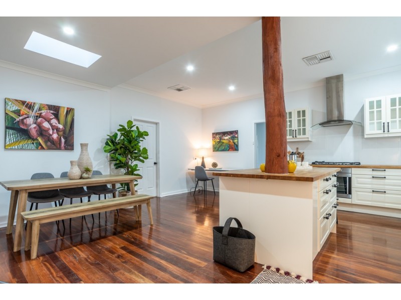 26 Redcliffe Street, East Cannington WA 6107