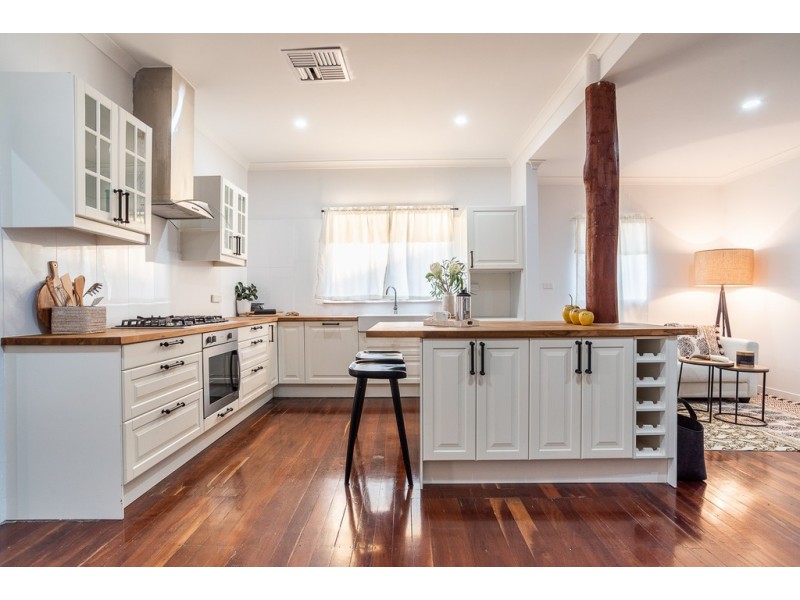 26 Redcliffe Street, East Cannington WA 6107