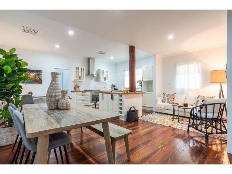 26 Redcliffe Street, East Cannington WA 6107