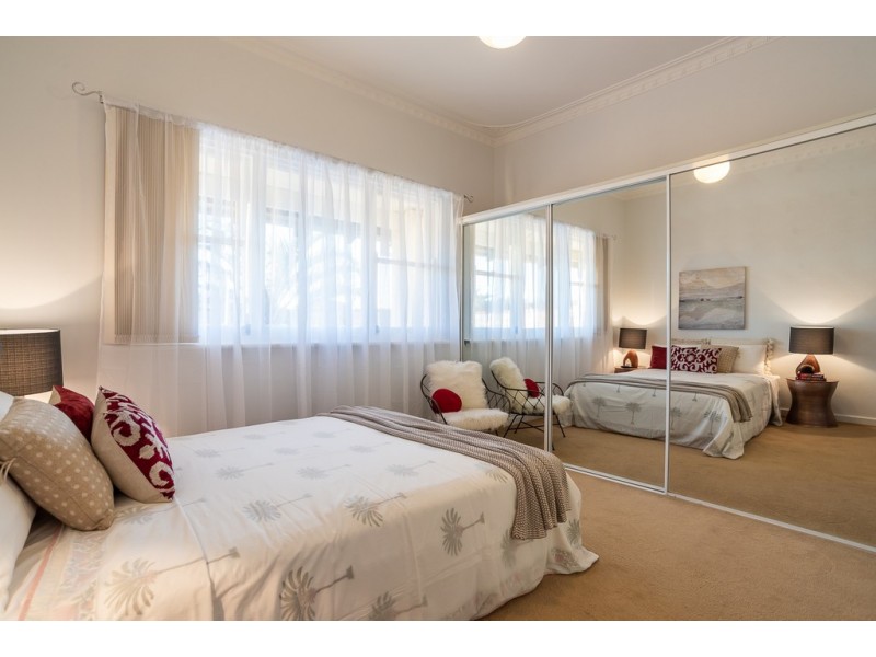 26 Redcliffe Street, East Cannington WA 6107