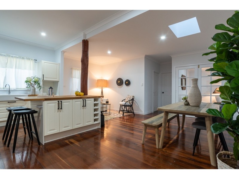 26 Redcliffe Street, East Cannington WA 6107