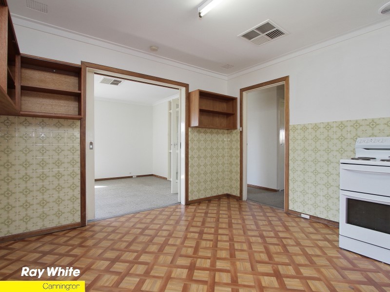 111 Mills Street, Queens Park WA 6107