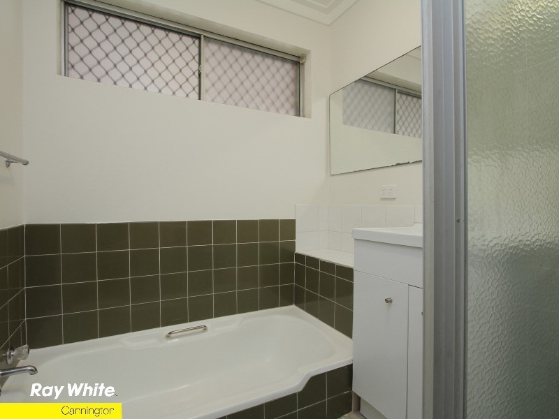 111 Mills Street, Queens Park WA 6107