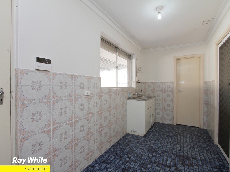 111 Mills Street, Queens Park WA 6107