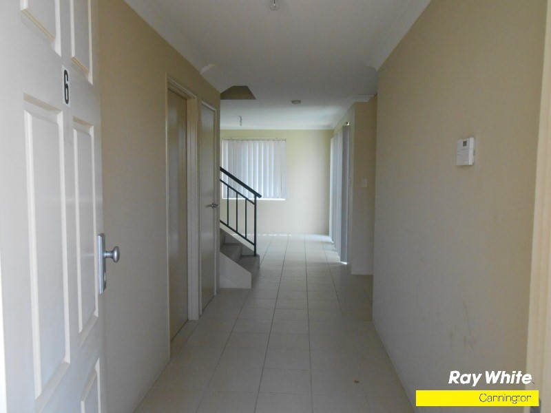 6/40 Mica Mews, Wattle Grove WA 6107