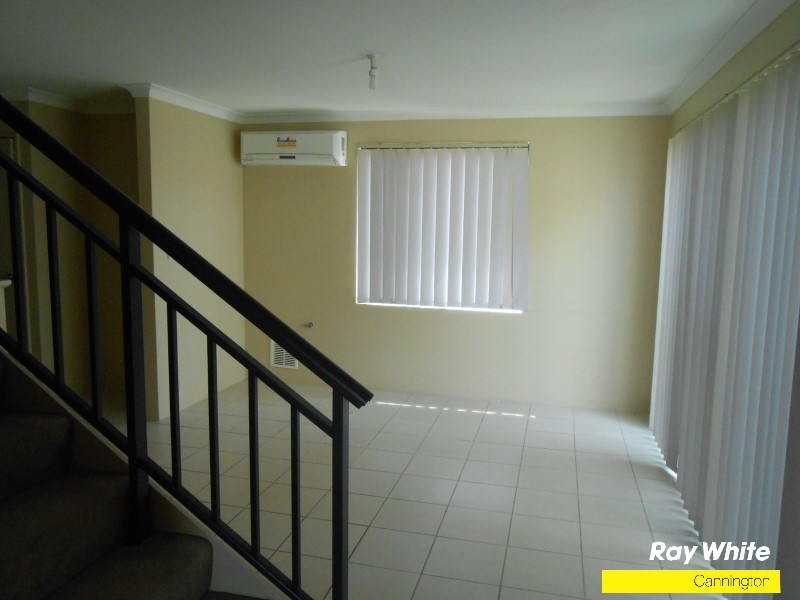 6/40 Mica Mews, Wattle Grove WA 6107