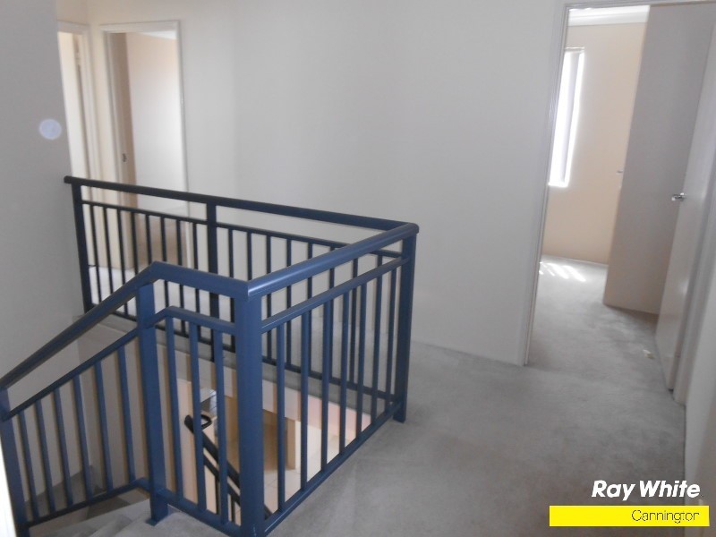 6/40 Mica Mews, Wattle Grove WA 6107