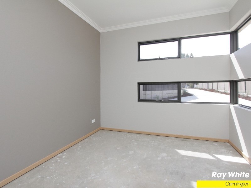 12b Teaguer Street, Wilson WA 6107