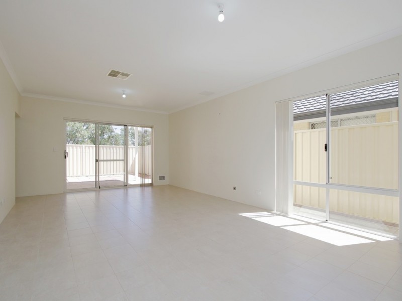 11/7 Leslie Street, Cannington WA 6107