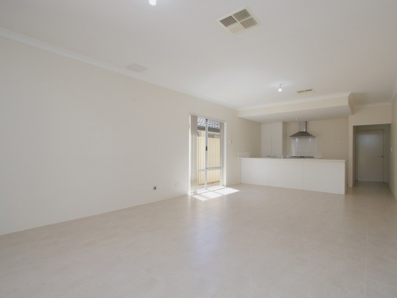 11/7 Leslie Street, Cannington WA 6107