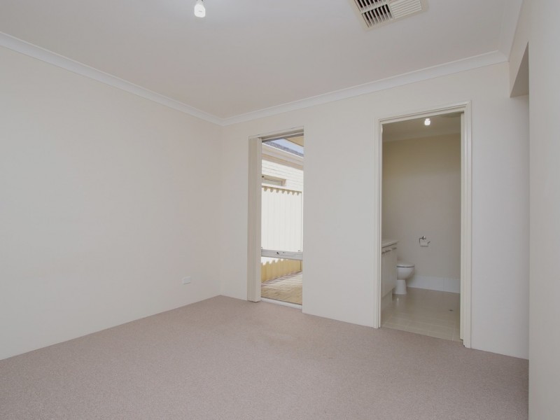 11/7 Leslie Street, Cannington WA 6107