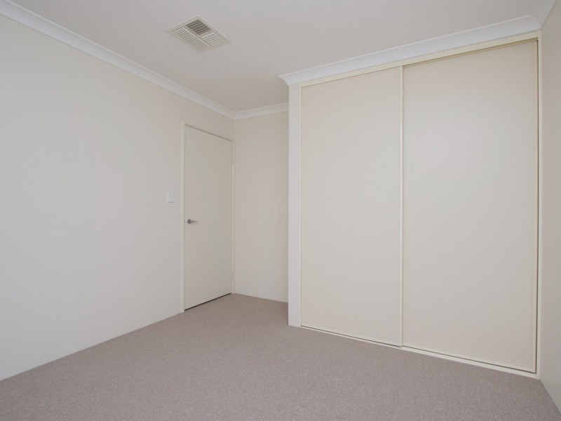 11/7 Leslie Street, Cannington WA 6107