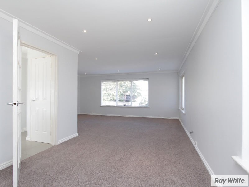 11 Lind Court, Langford WA 6147