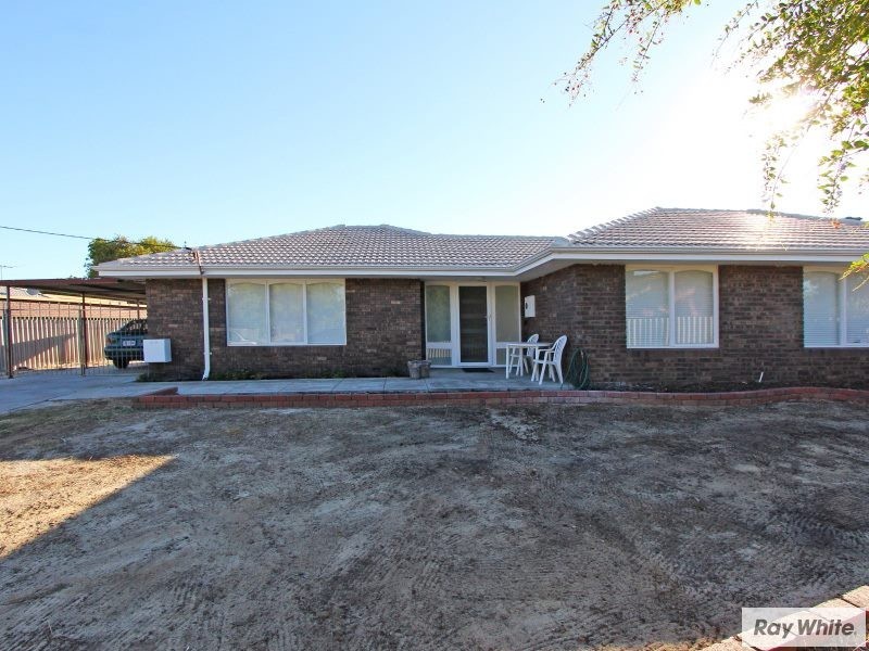 11 Lind Court, Langford WA 6147